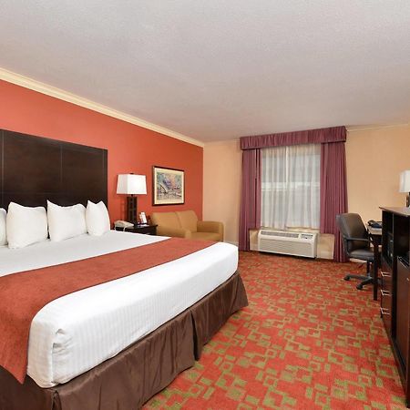 Holiday Inn Express & Suites - Shreveport - Downtown, An Ihg Hotel Buitenkant foto